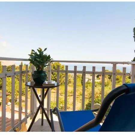 Dream On The Blue House 2 Apartment